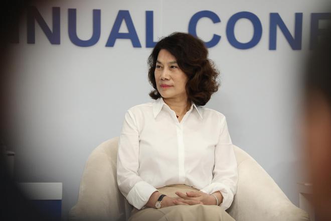 厅半夜三点钟给员工发通知董明珠别太离谱凯时尊龙人生就是博吃饭只去用格力的餐(图14)